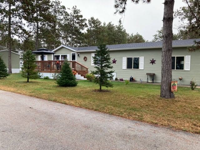 Img 3277 1 - Pinewood Court - Manufactured Housing Community